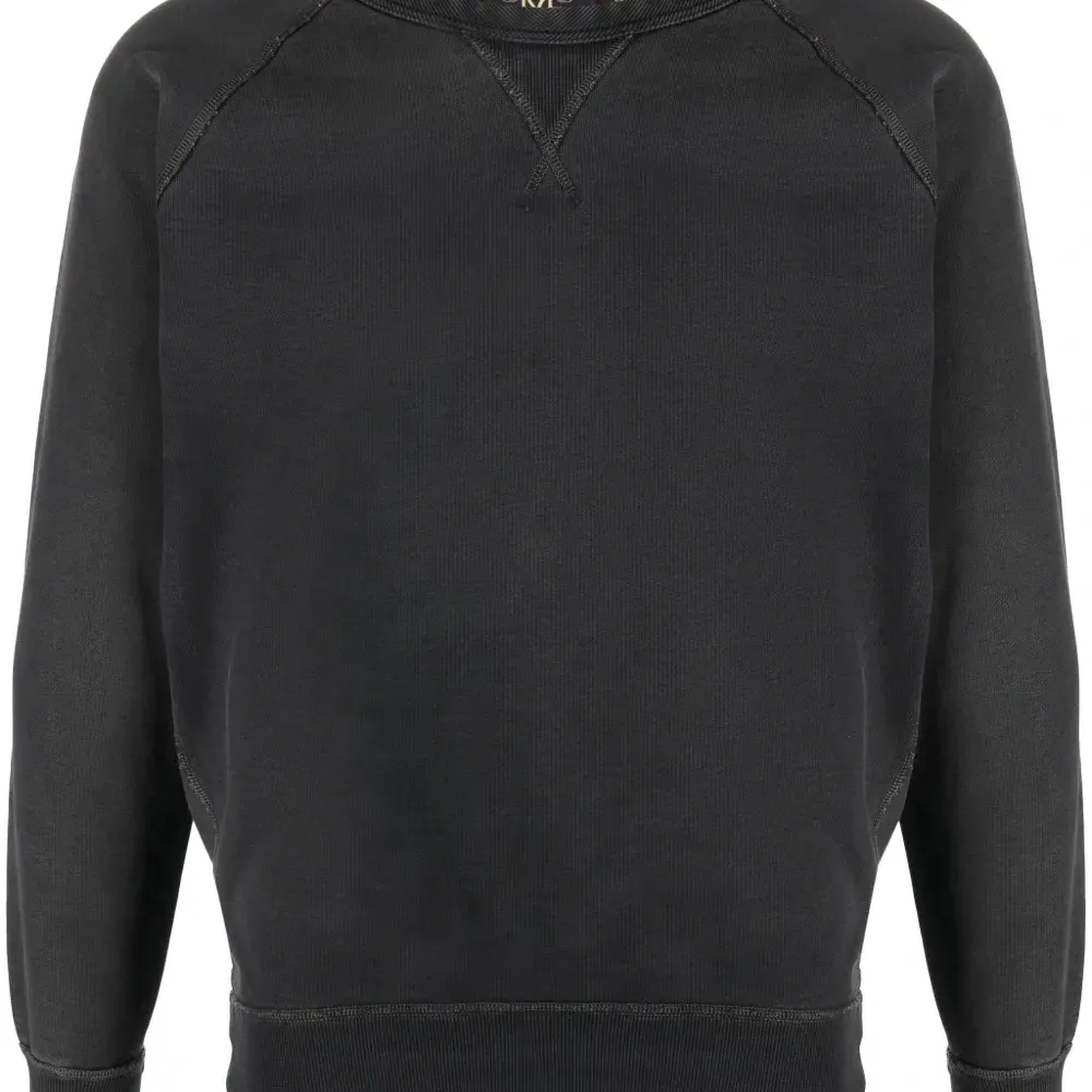 Толстовка с круглым вырезом