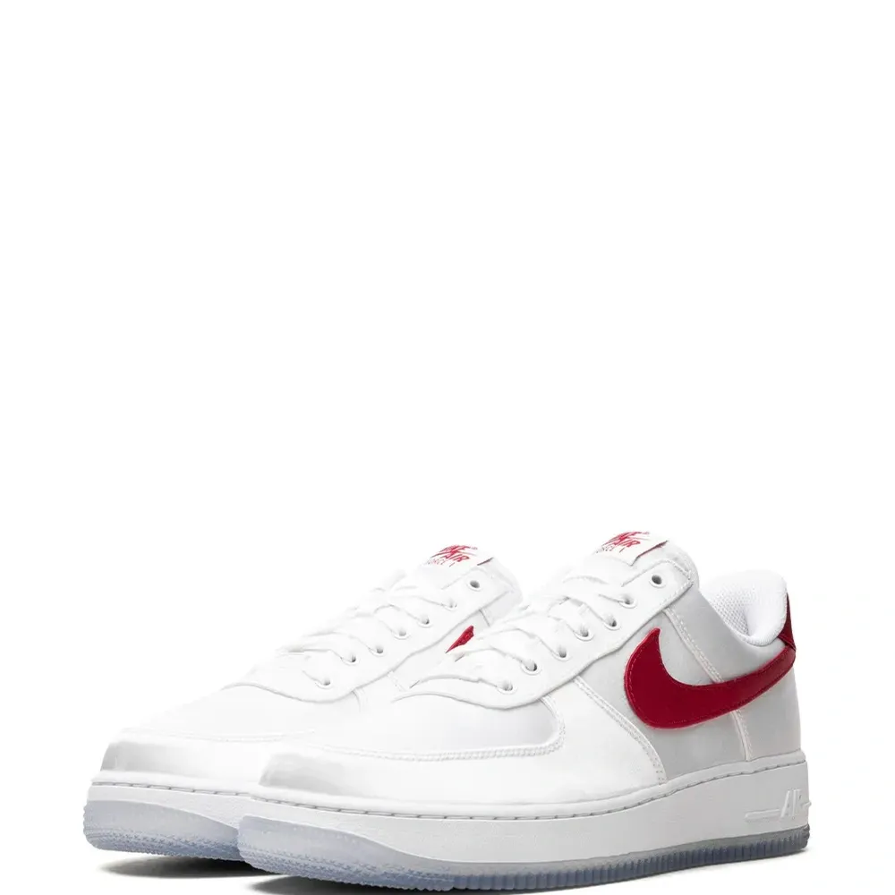 Кроссовки Air Force 1 Low '07 Satin White/Varsity Red