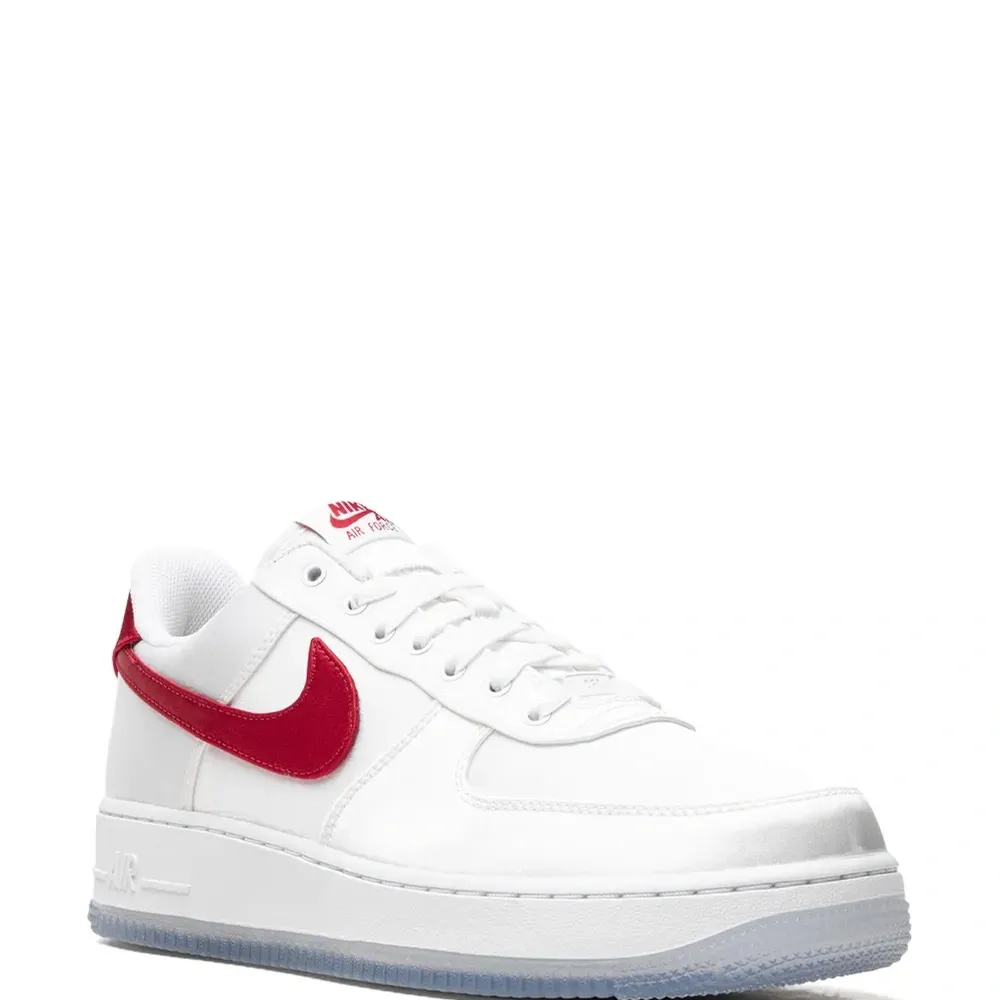 Кроссовки Air Force 1 Low '07 Satin White/Varsity Red