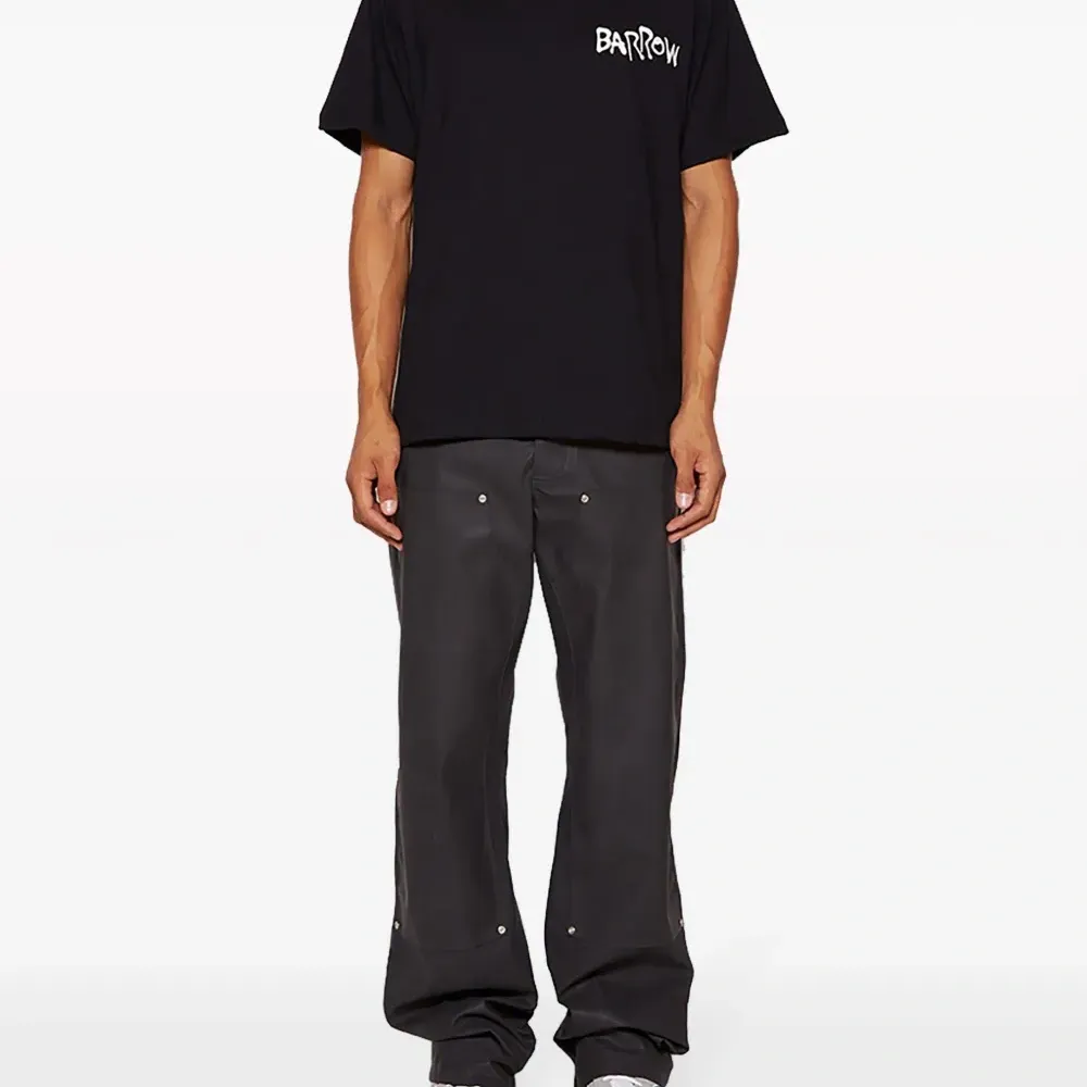 Футболка с логотипом