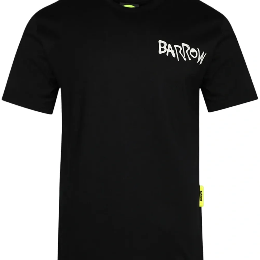 Футболка с логотипом