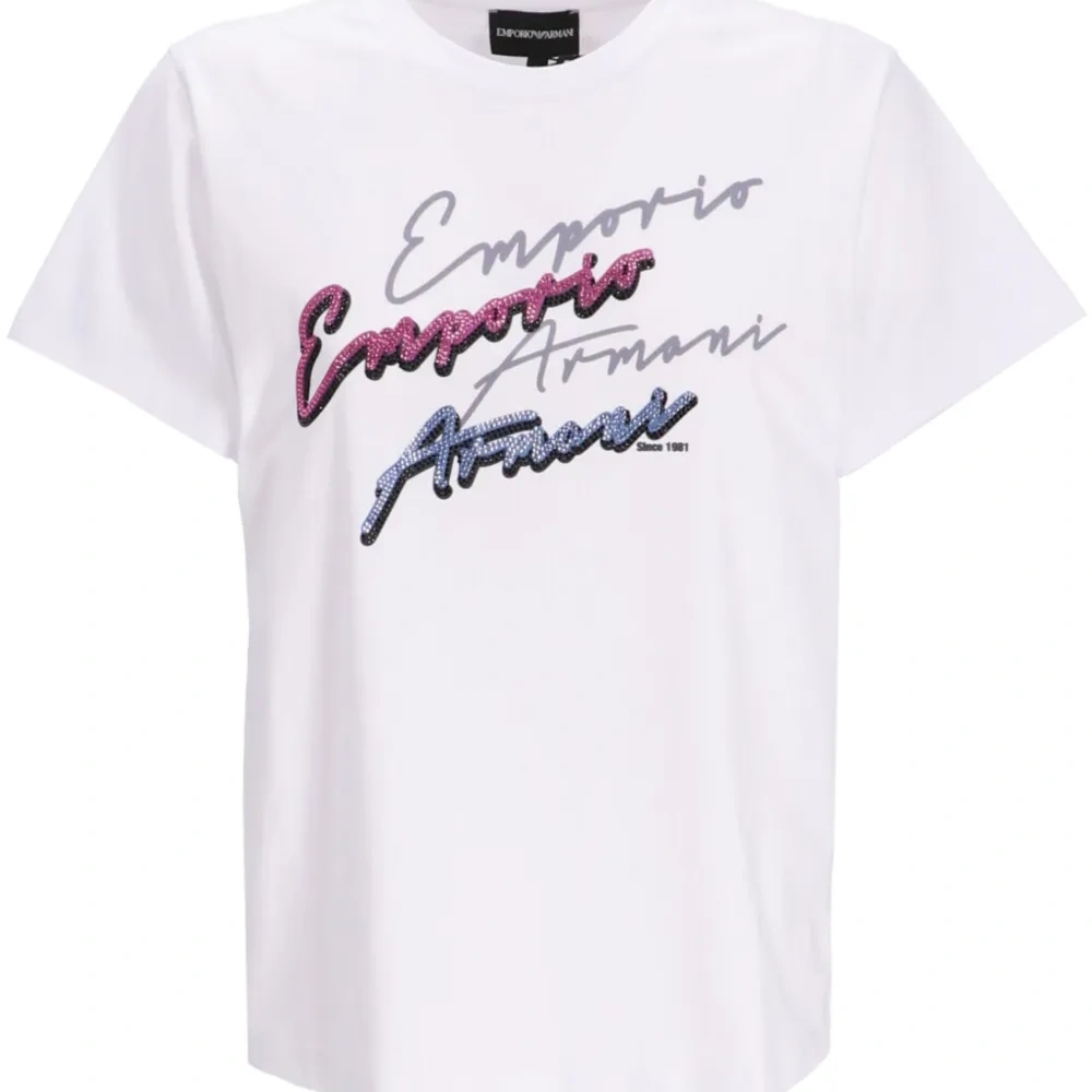 Футболка с логотипом