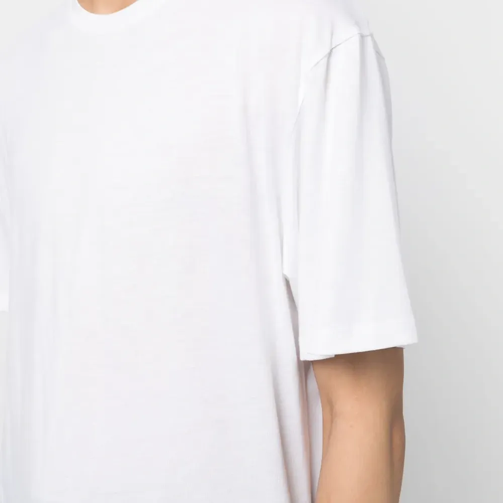 Футболка с круглым вырезом