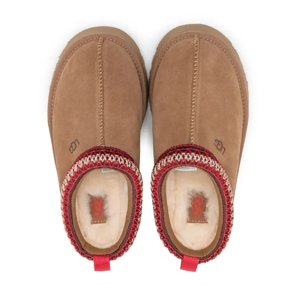 Слиперы с тисненым логотипом