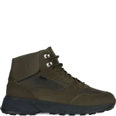 Ботинки на шнуровке