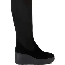 Сапоги на танкетке