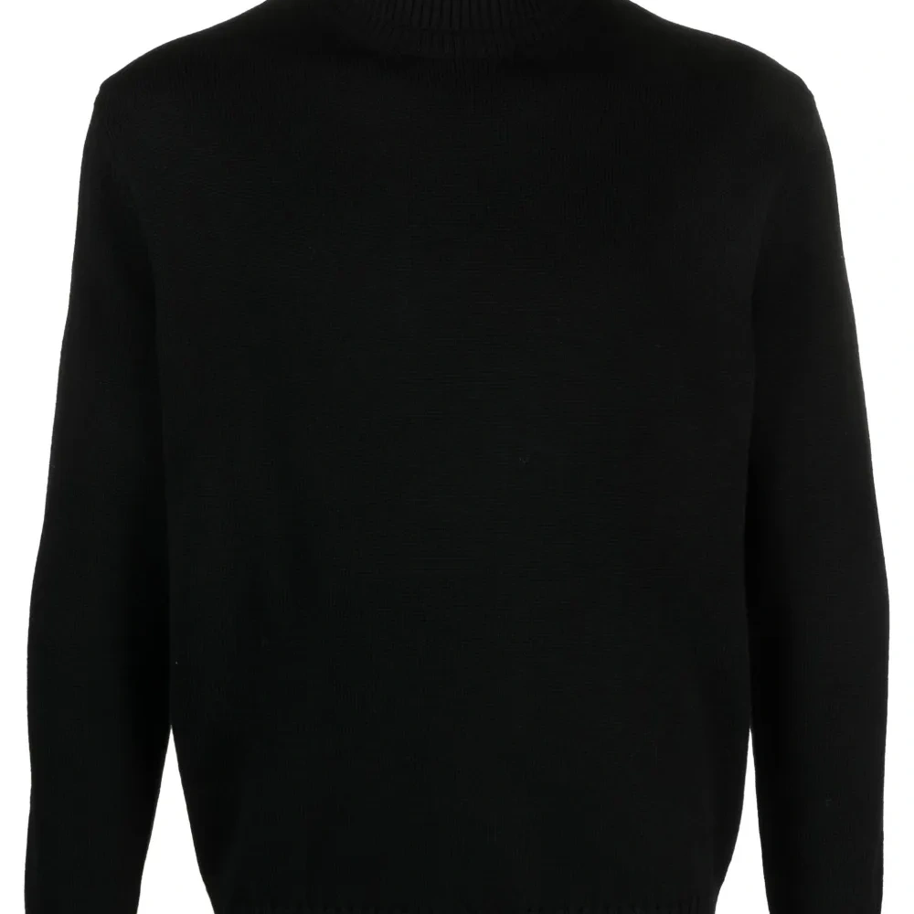 Шерстяной джемпер с высоким воротником