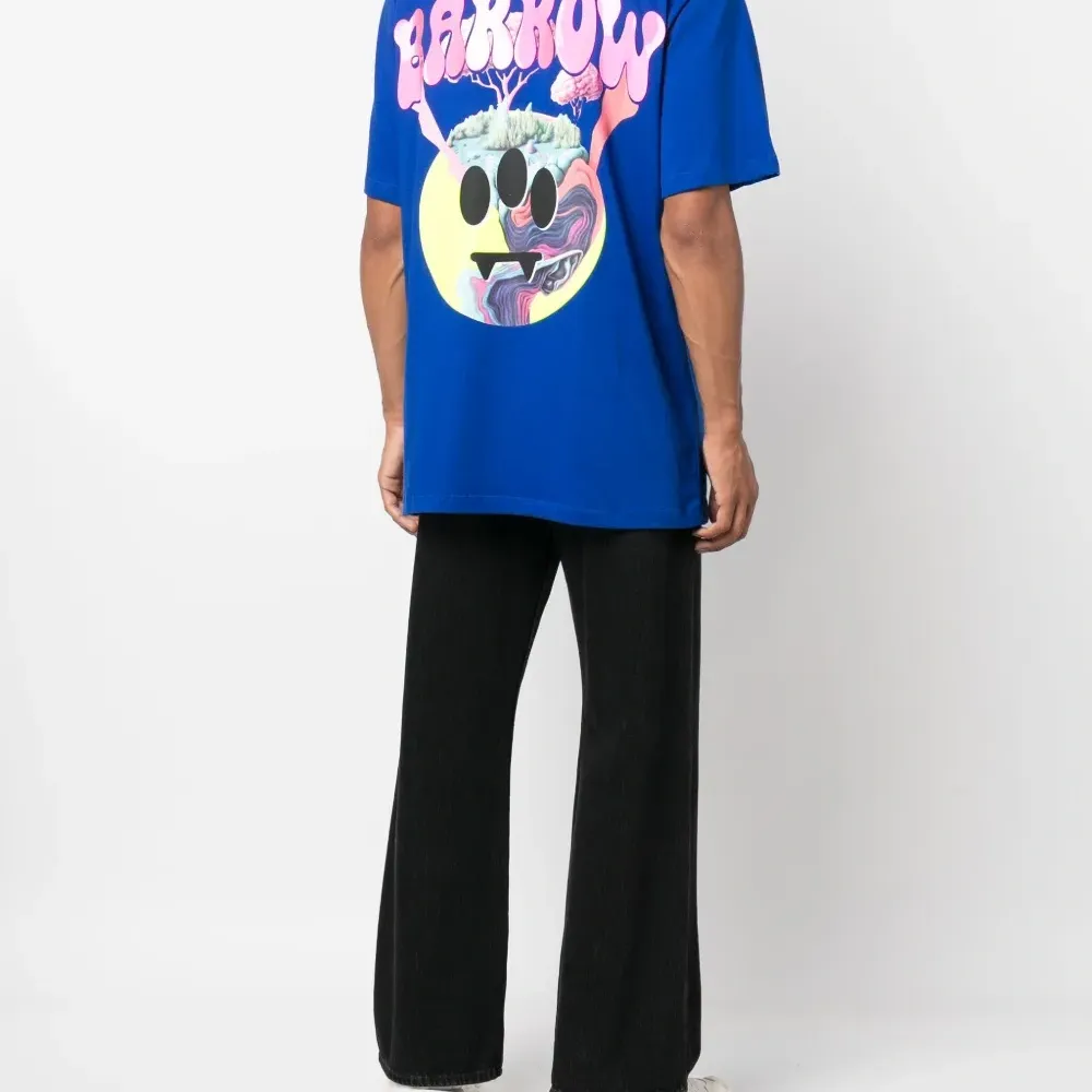 Футболка с логотипом