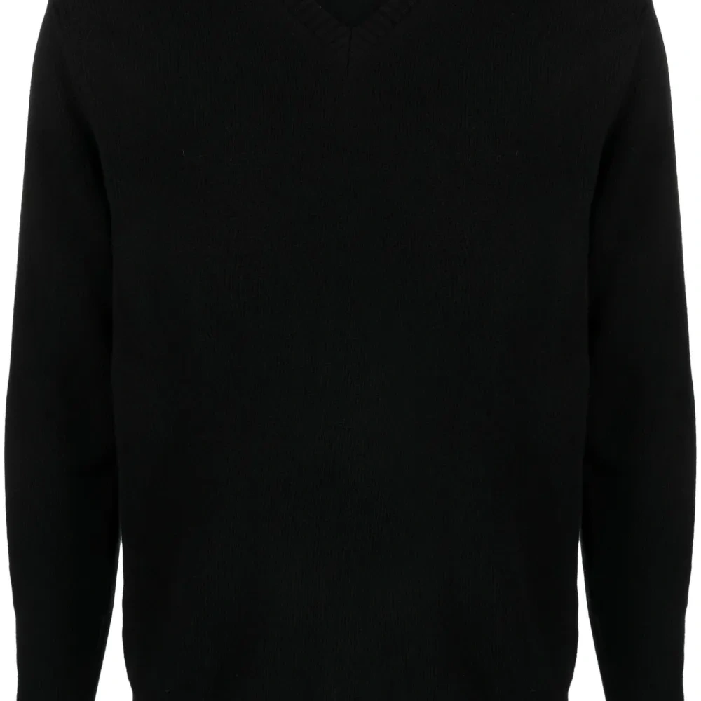 Джемпер из шерсти мериноса с V-образным вырезом