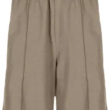 Шорты-бермуды с эластичным поясом