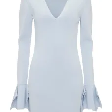 Платье мини с оборками и вырезами