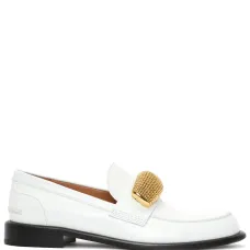 Туфли с аппликацией