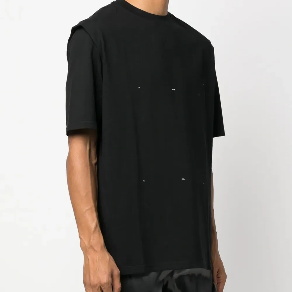 Футболка с логотипом