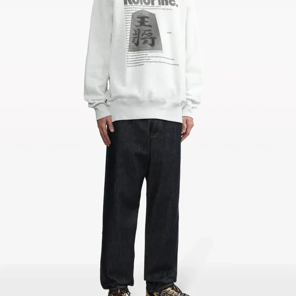 Толстовка с графичным принтом