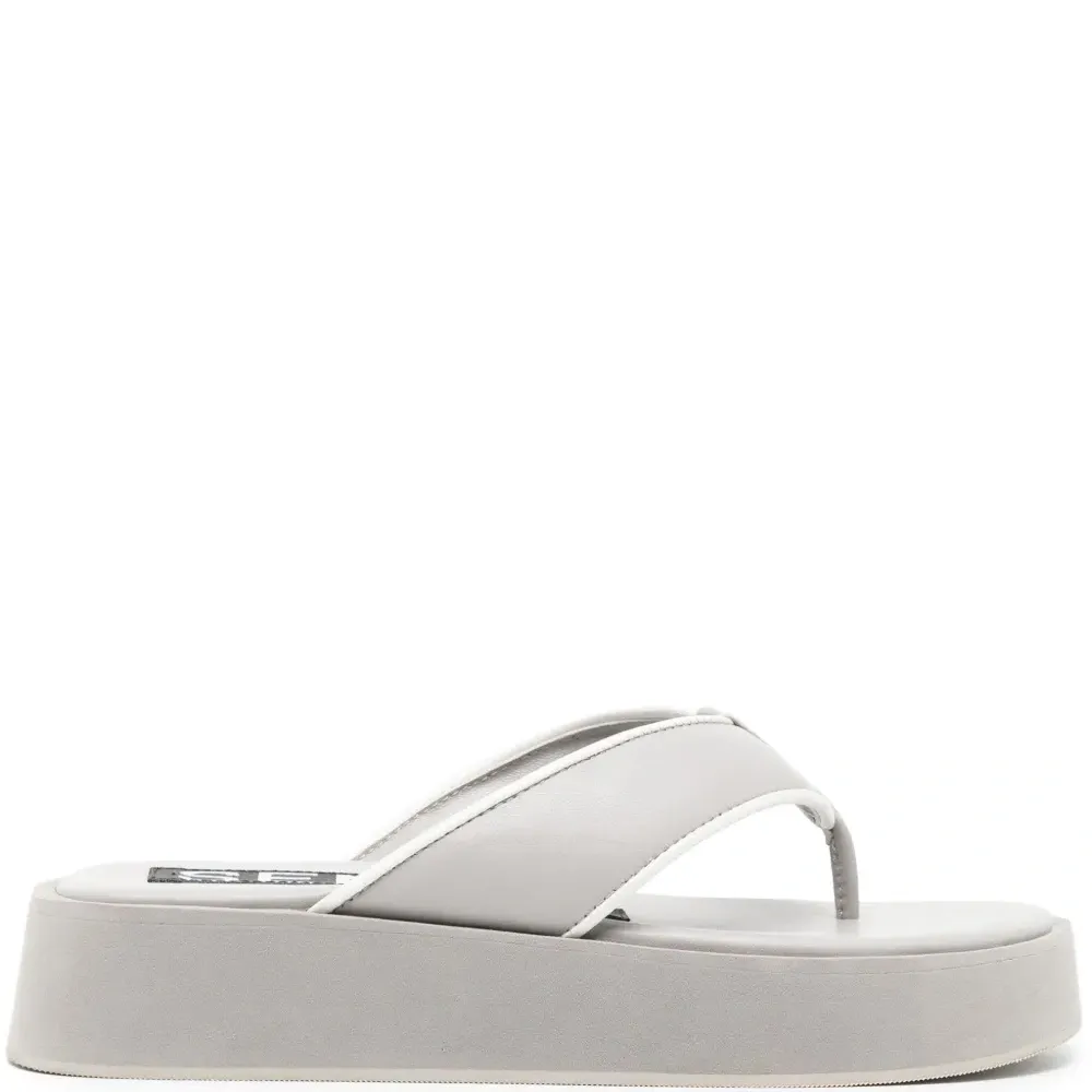 Шлепанцы Paxton на платформе Шлепанцы Paxton на платформе