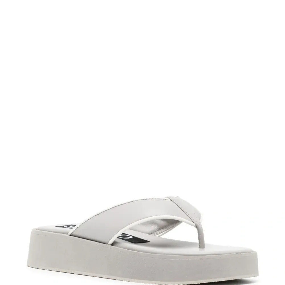 Шлепанцы Paxton на платформе Шлепанцы Paxton на платформе