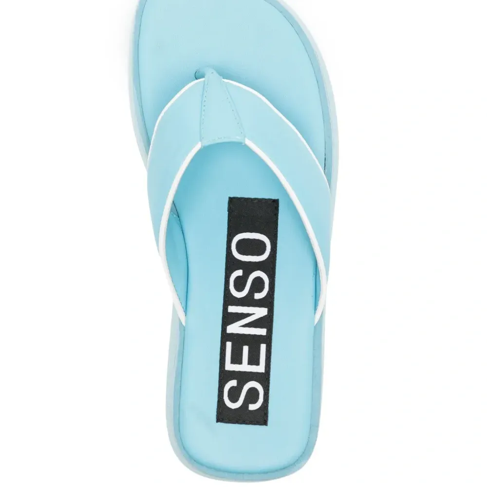 Шлепанцы Paxton на платформе Шлепанцы Paxton на платформе