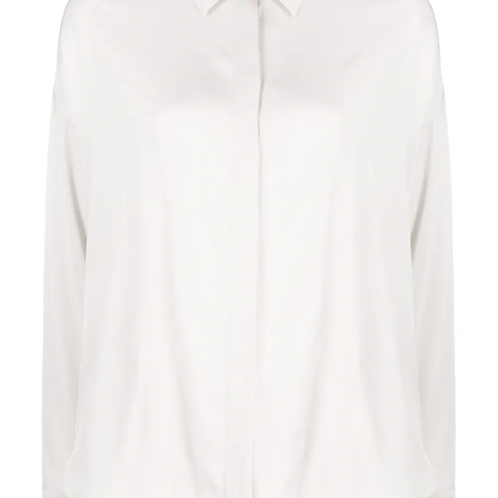 Рубашка с потайной застежкой