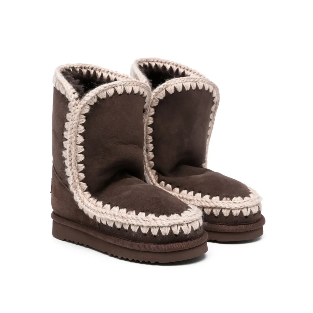 Сапоги с отделкой в технике кроше