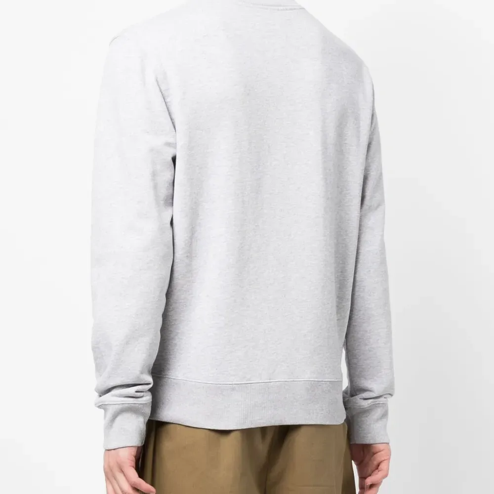 Толстовка с вышитым логотипом