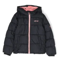 Пуховик с вышитым логотипом