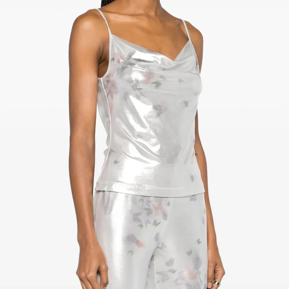 Ламинированный топ Ita