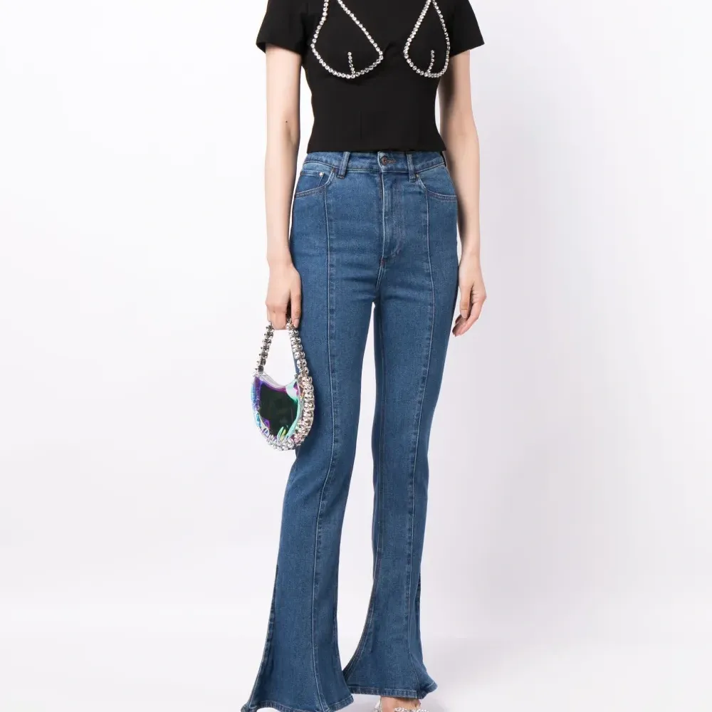 Футболка с кристаллами