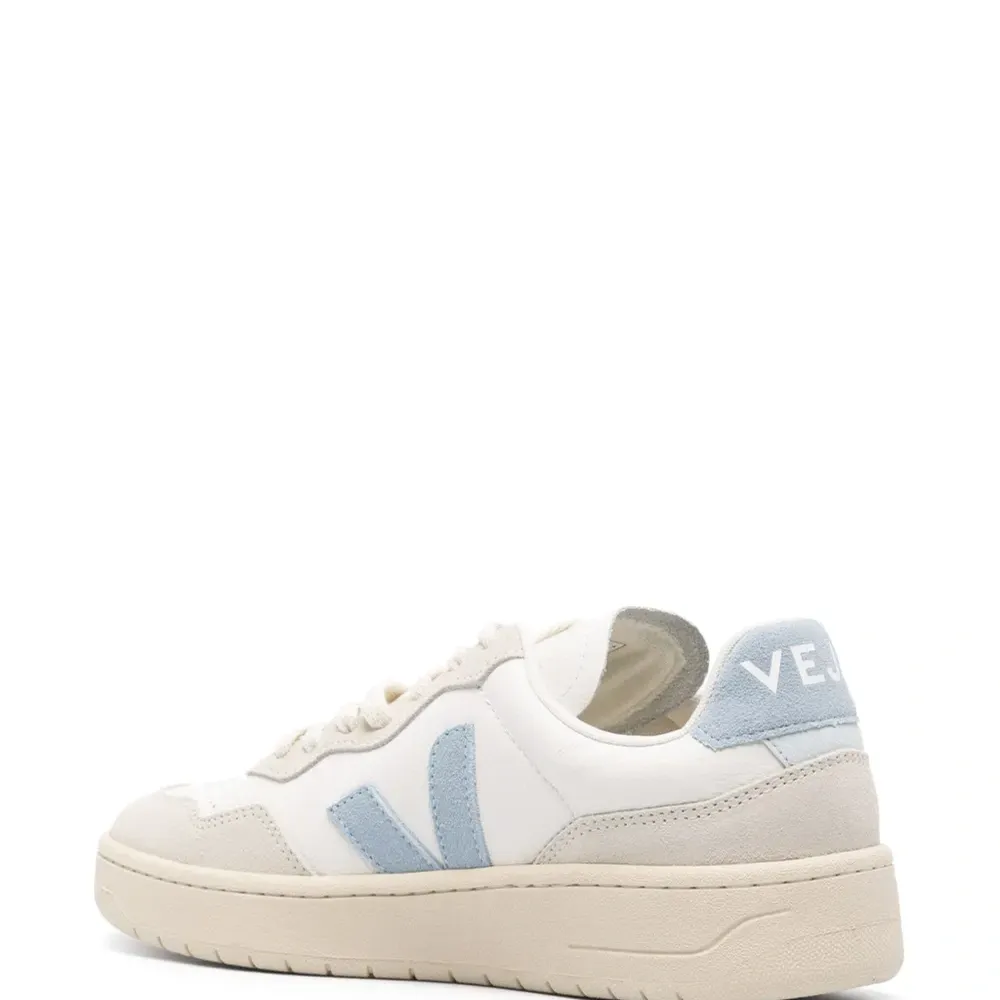 Кроссовки V-90 Кроссовки V-90