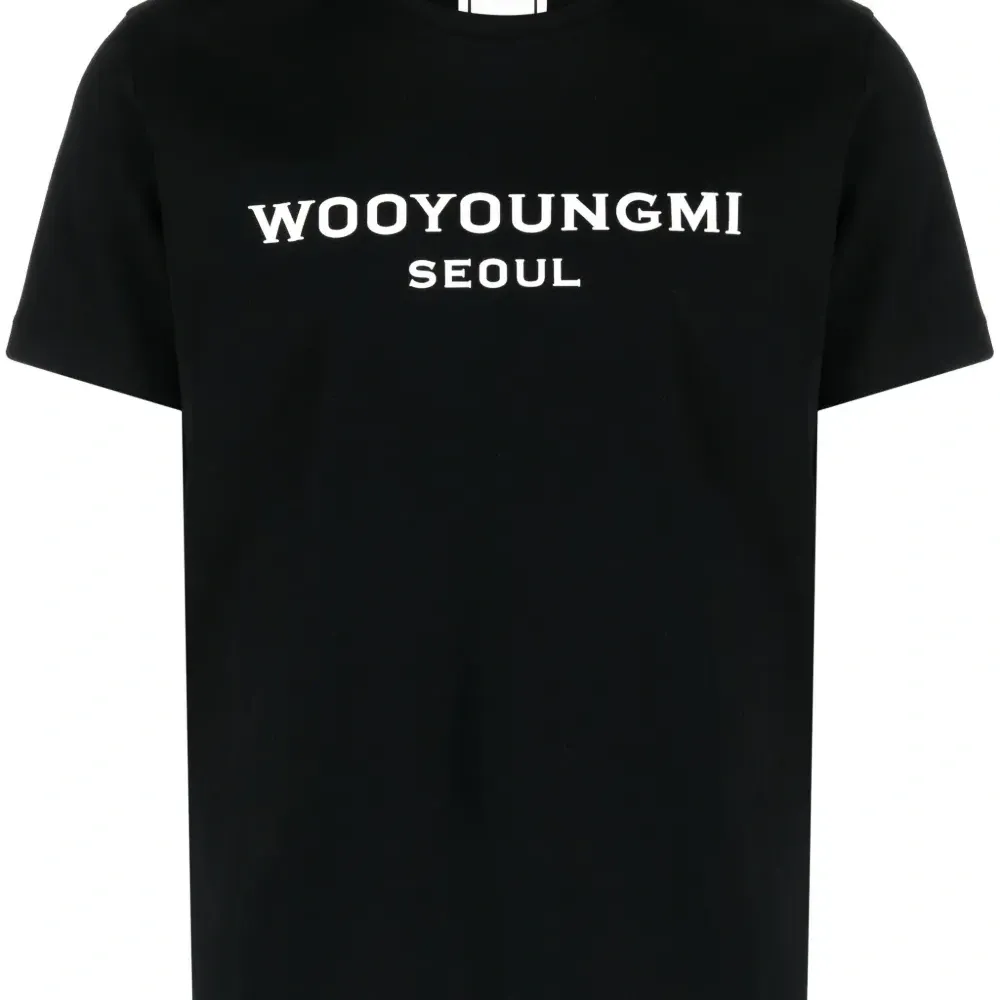 Футболка с логотипом