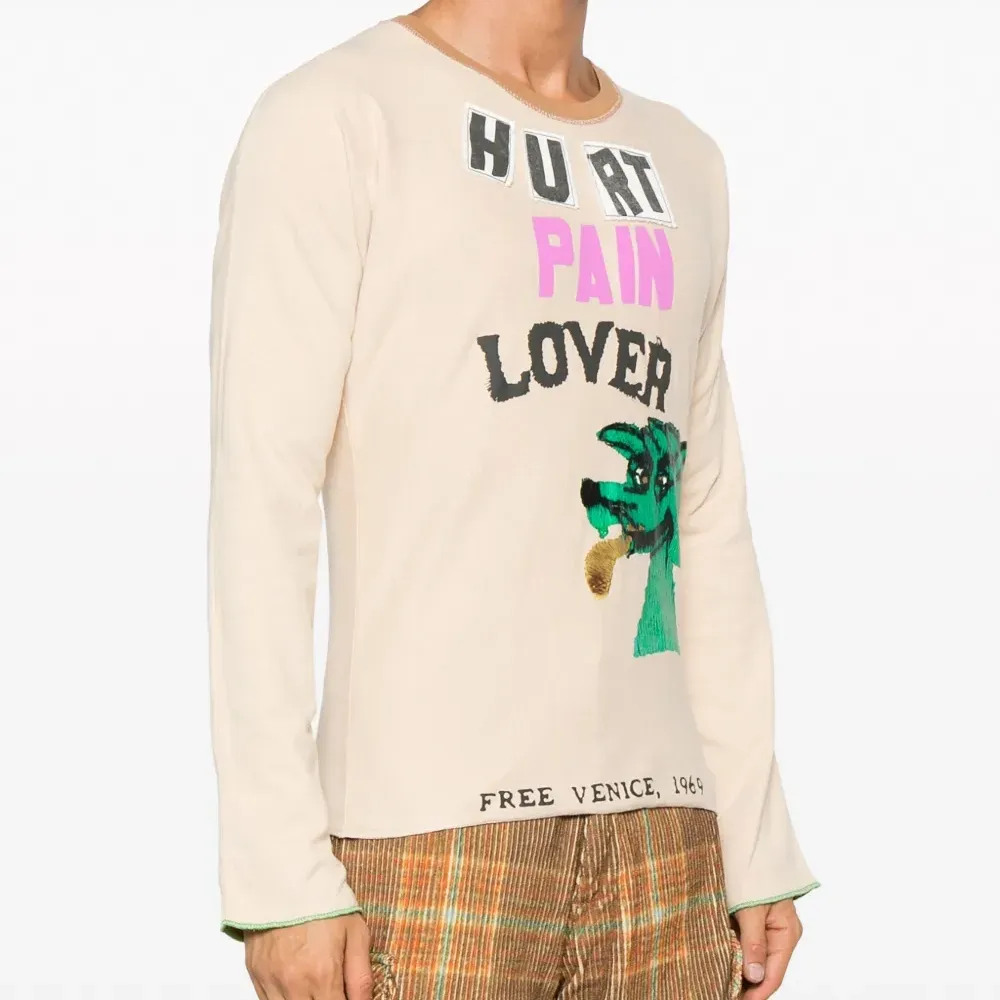 Футболка с длинными рукавами и надписью