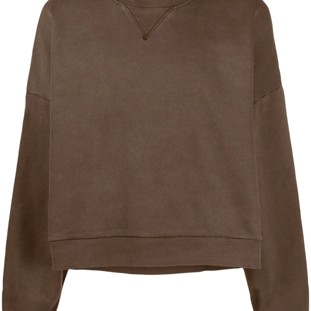 Толстовка с приспущенными плечами