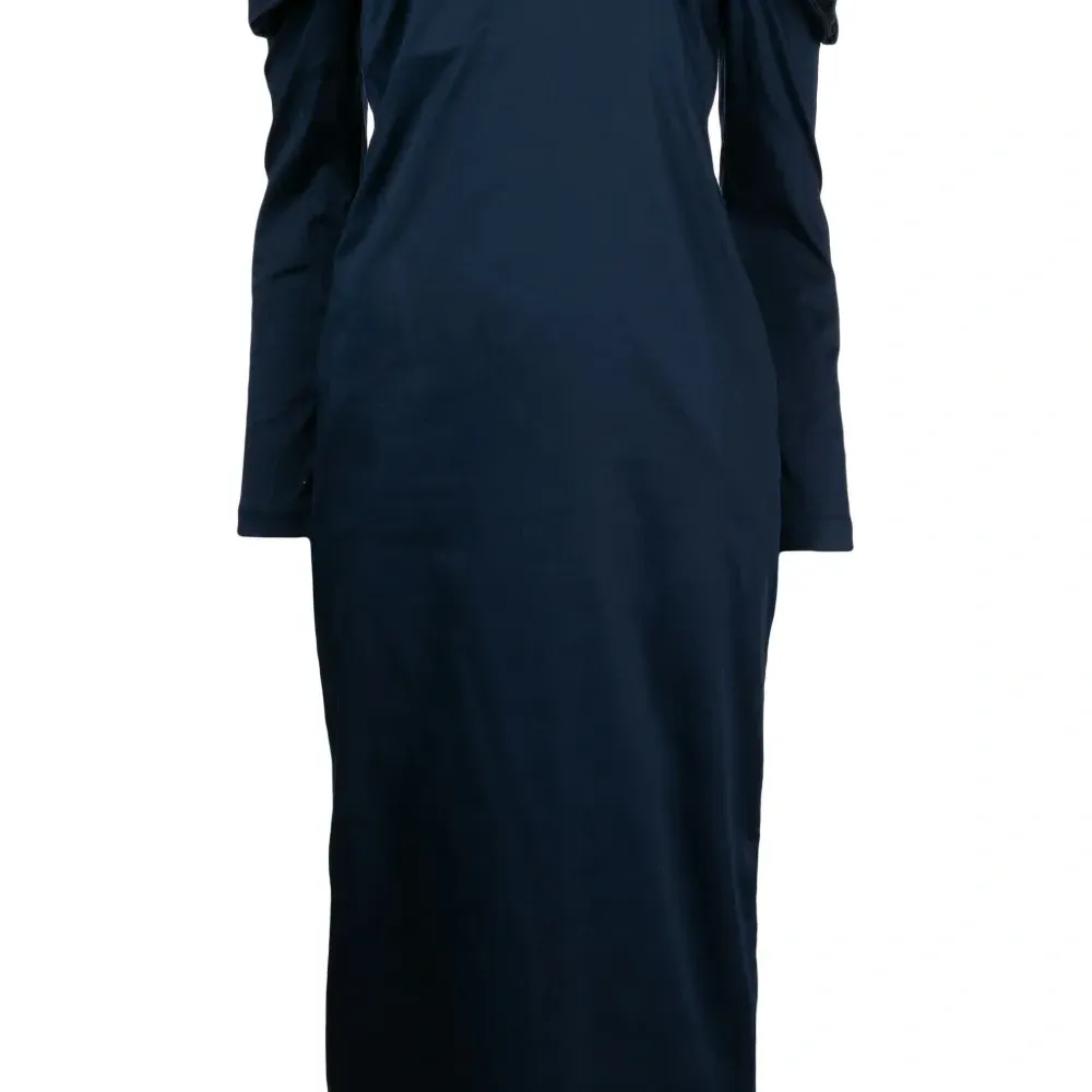 Платье миди с открытыми плечами