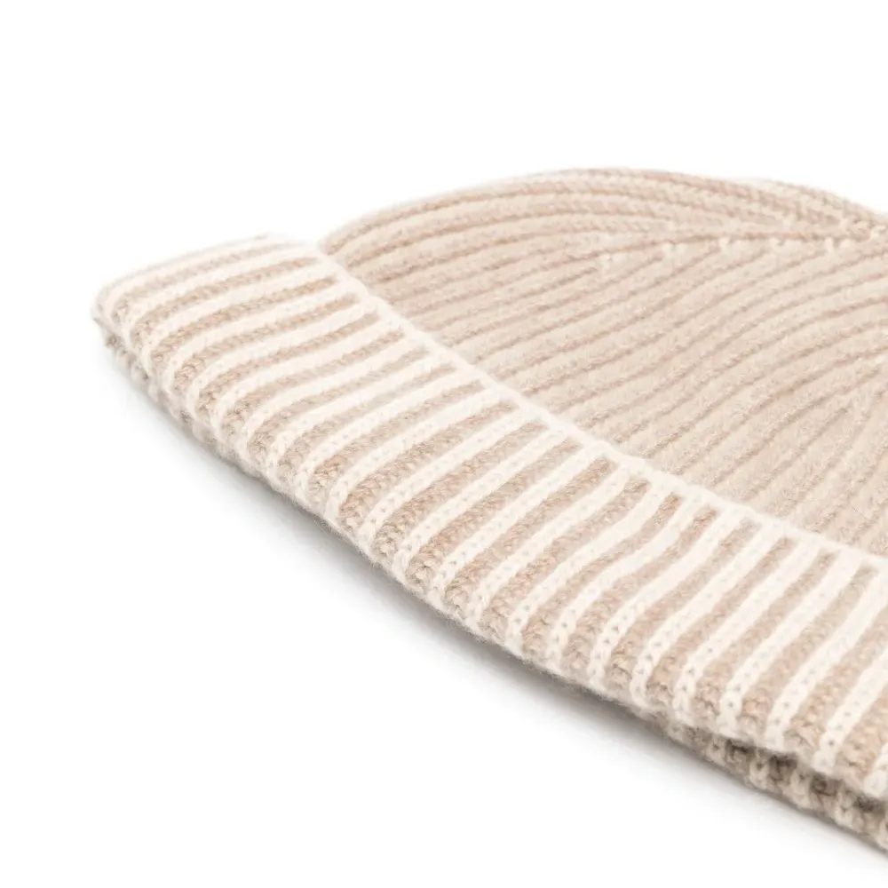 Кашемировая шапка бини в рубчик