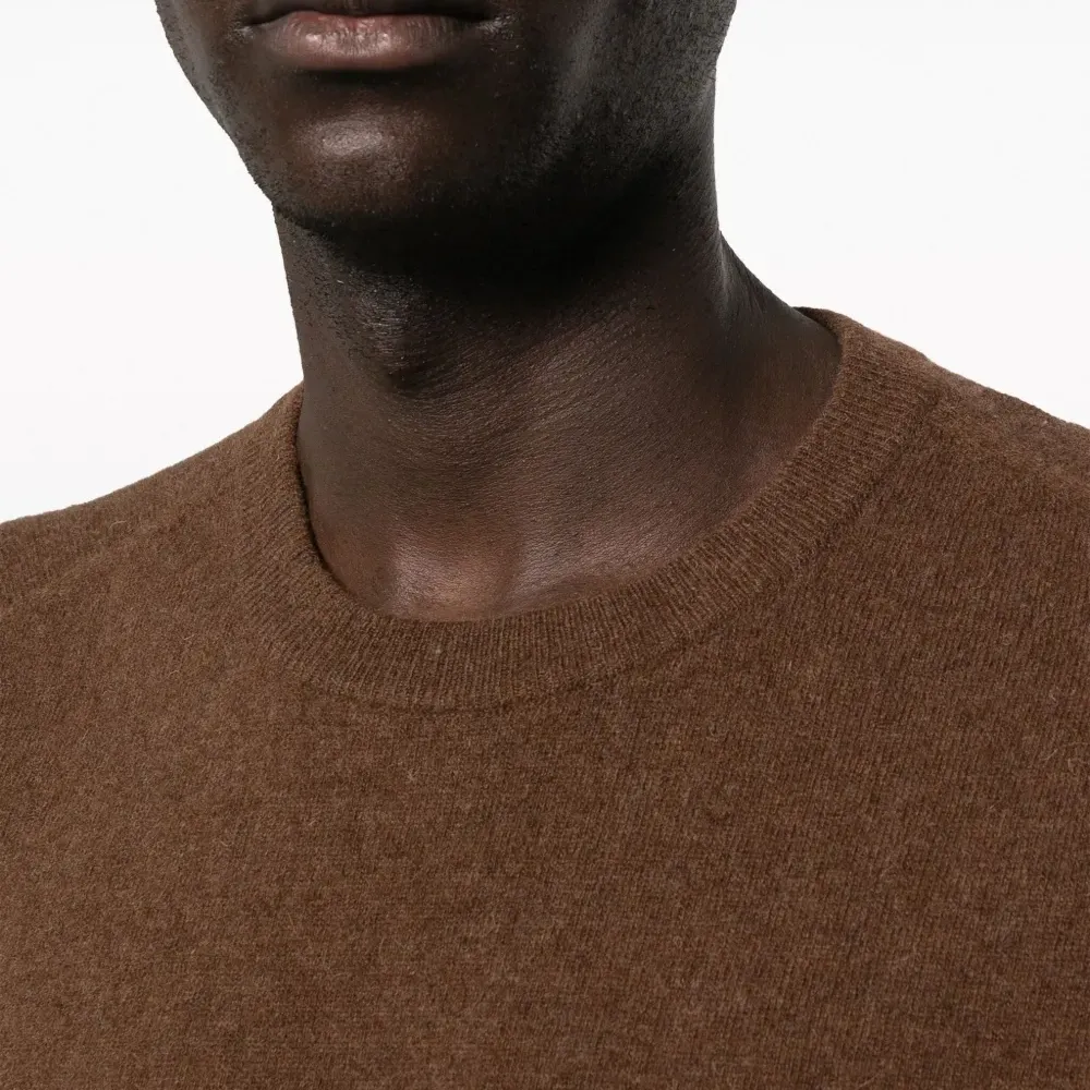 Джемпер с круглым вырезом