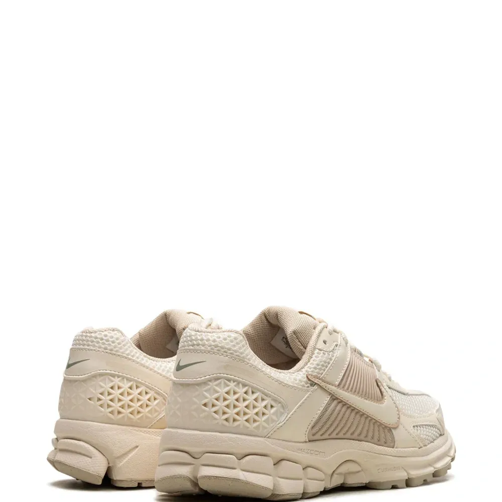 Кроссовки Zoom Vomero 5 Sail