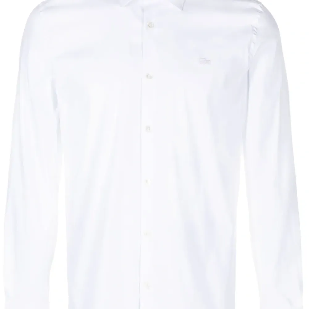 Рубашка с нашивкой-логотипом