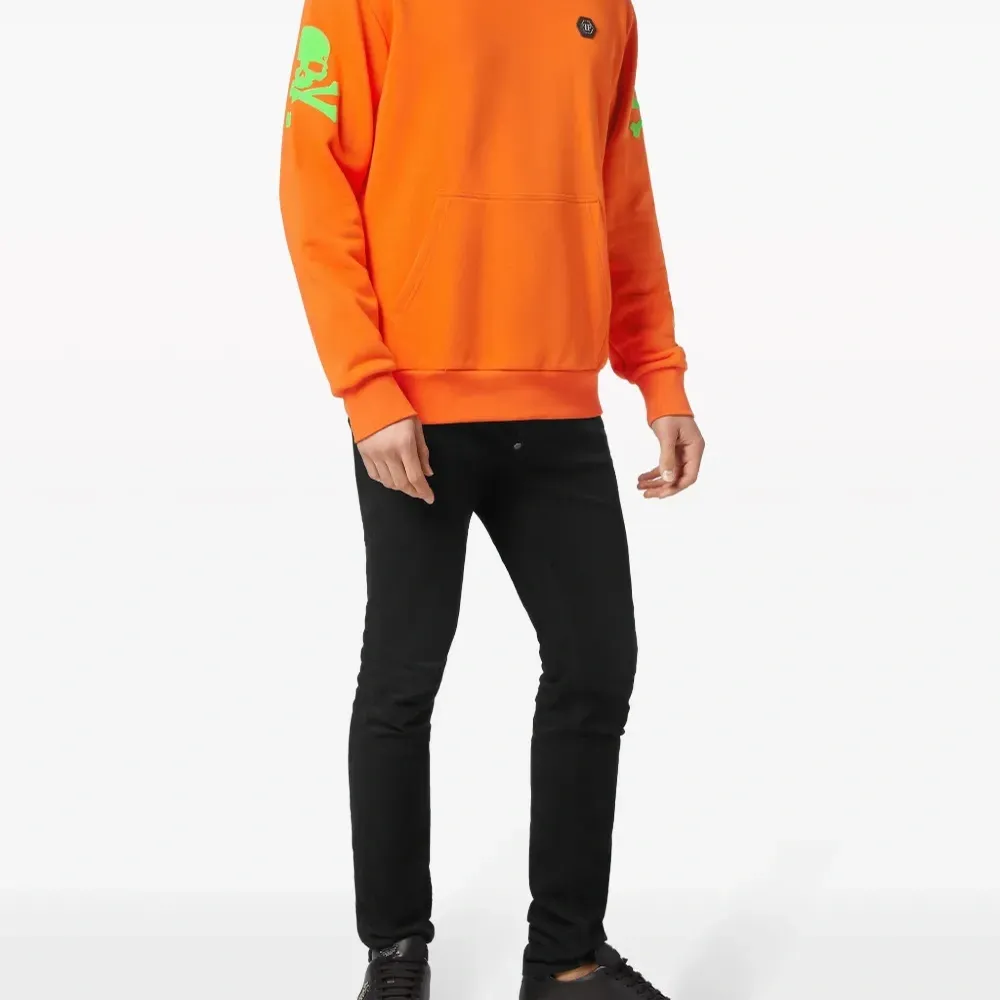 Толстовка с графичным принтом