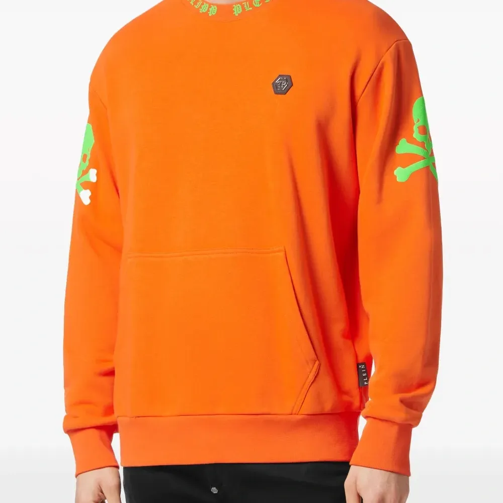 Толстовка с графичным принтом