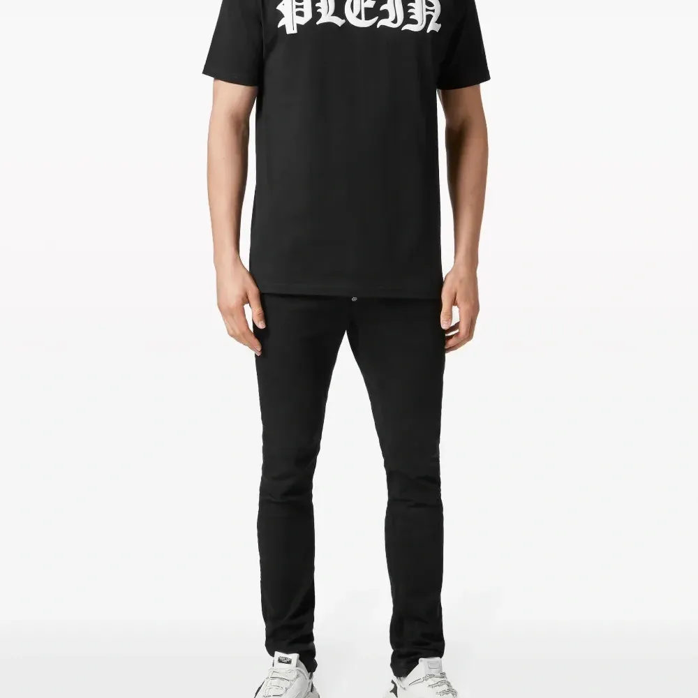 Футболка Gothic Plein