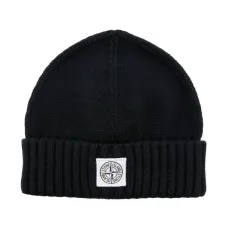 Шапка бини в рубчик с нашивкой-логотипом