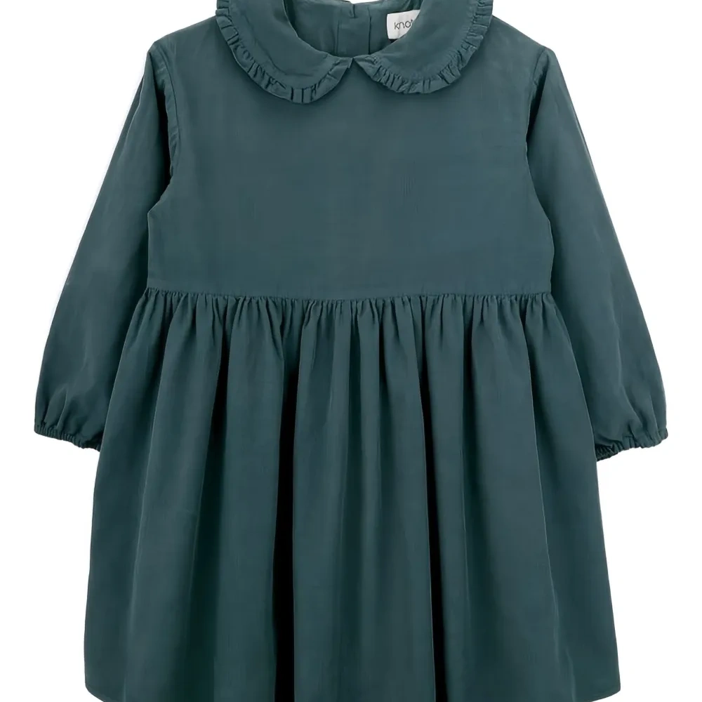 Платье с длинными рукавами и звёздами