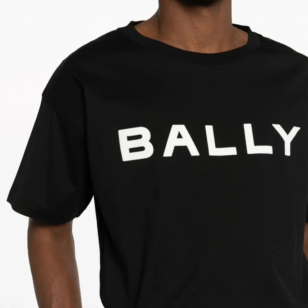 Футболка из органического хлопка с логотипом Футболка из органического хлопка с логотипом