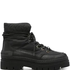 Стеганые ботинки