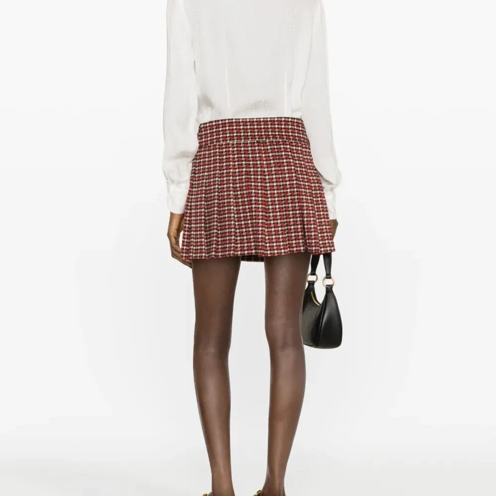 Атласная рубашка с длинными рукавами и монограммой