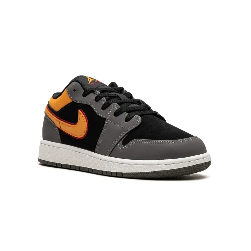 Кроссовки Air Jordan 1 Low SE Vivid Orange