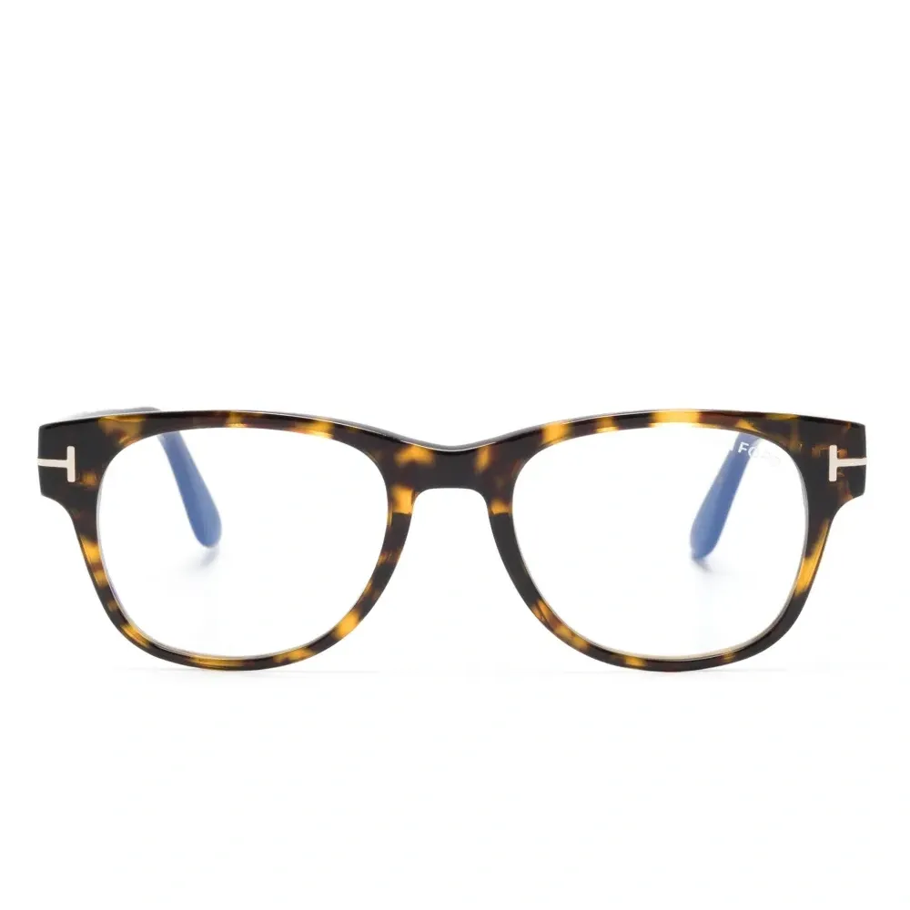 Очки с прозрачными линзами