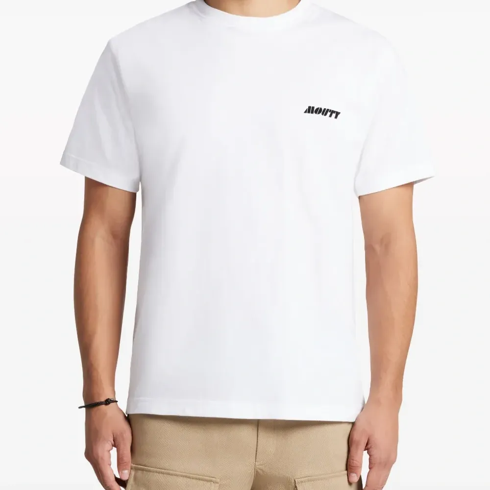 Футболка с логотипом