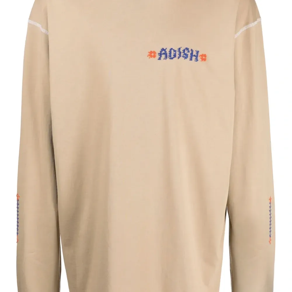 Футболка Tatreez с вышитым логотипом