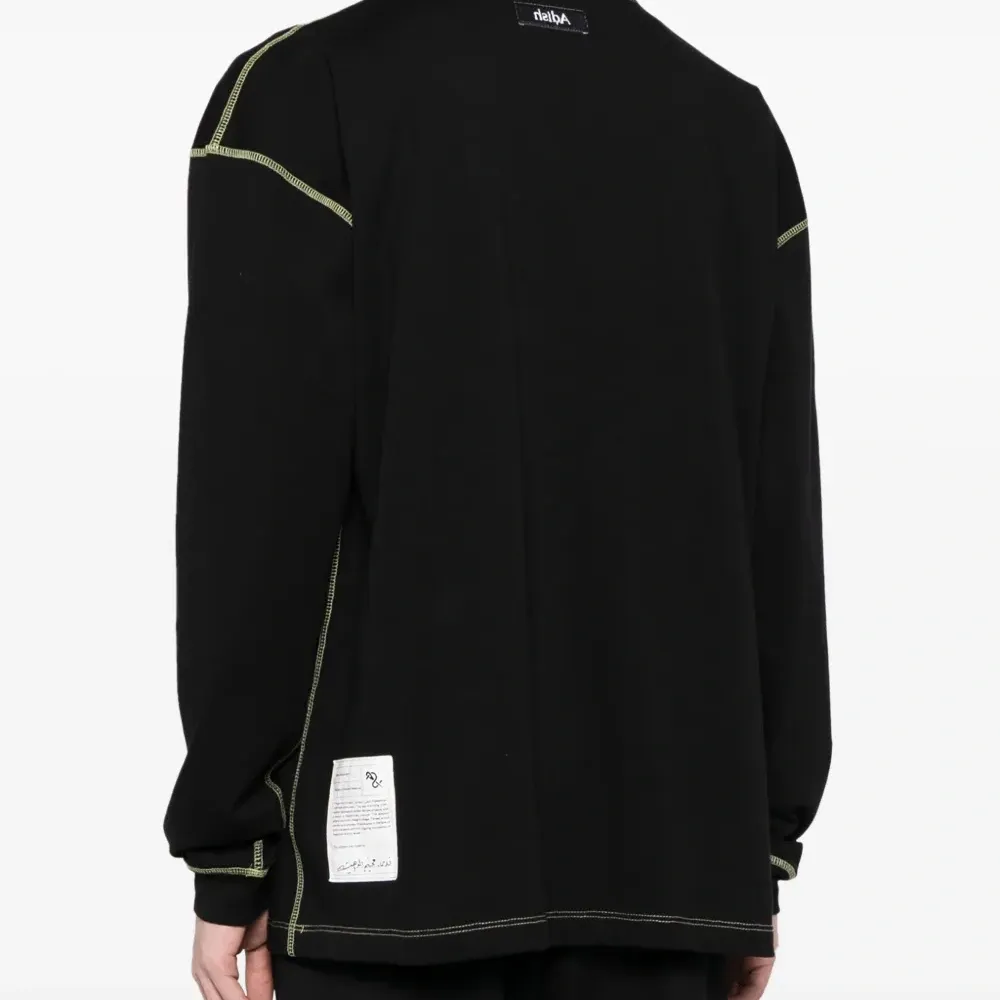 Футболка Tatreez с вышитым логотипом