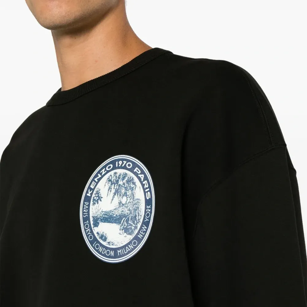 Толстовка с нашивкой-логотипом